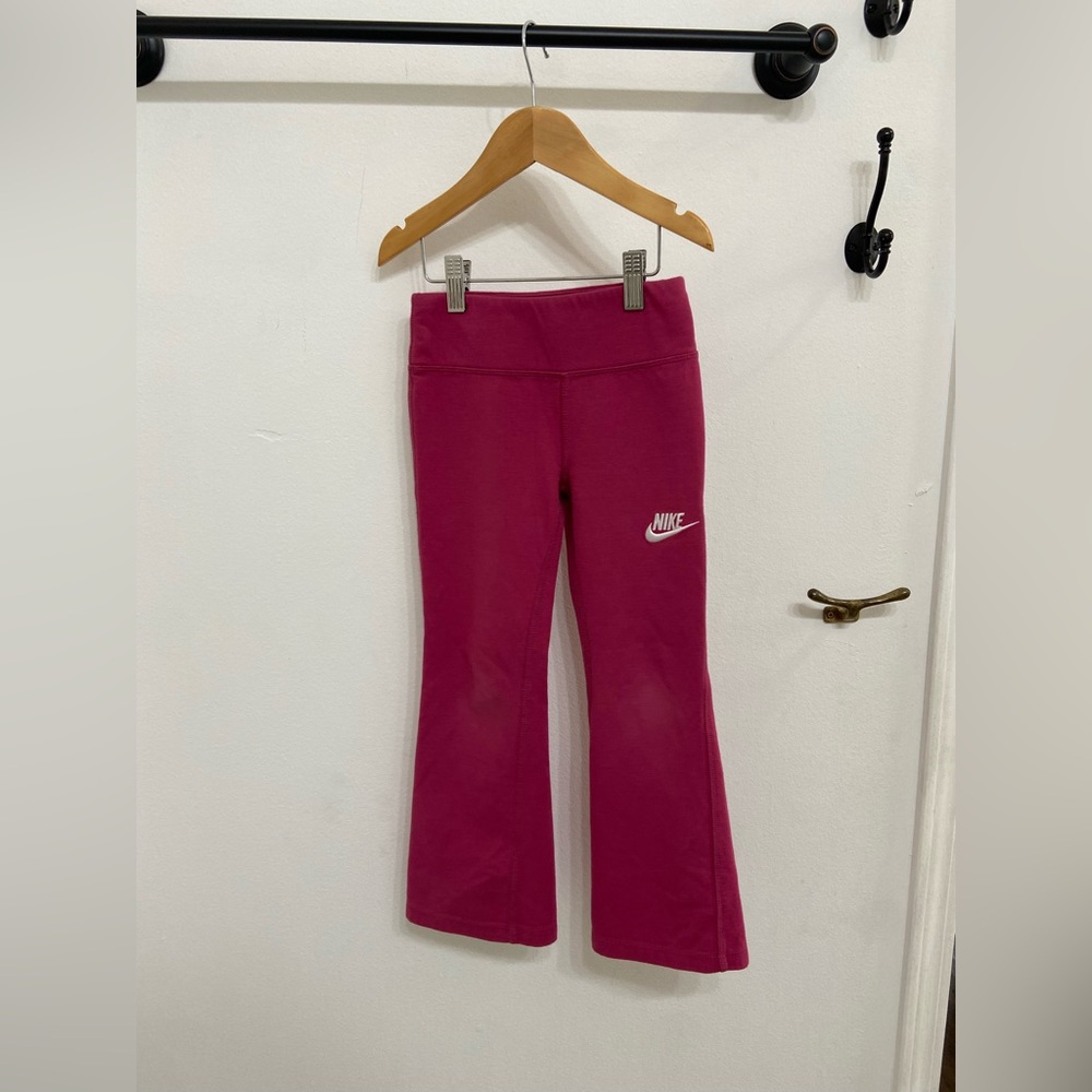 Nike Girls Fuchsia Flare Leggings